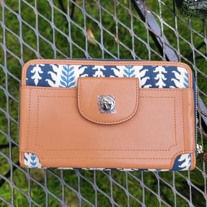 Spartina 449 Leather Wallet Crossbody bag